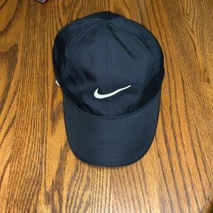 Black Nike dri-fit hat